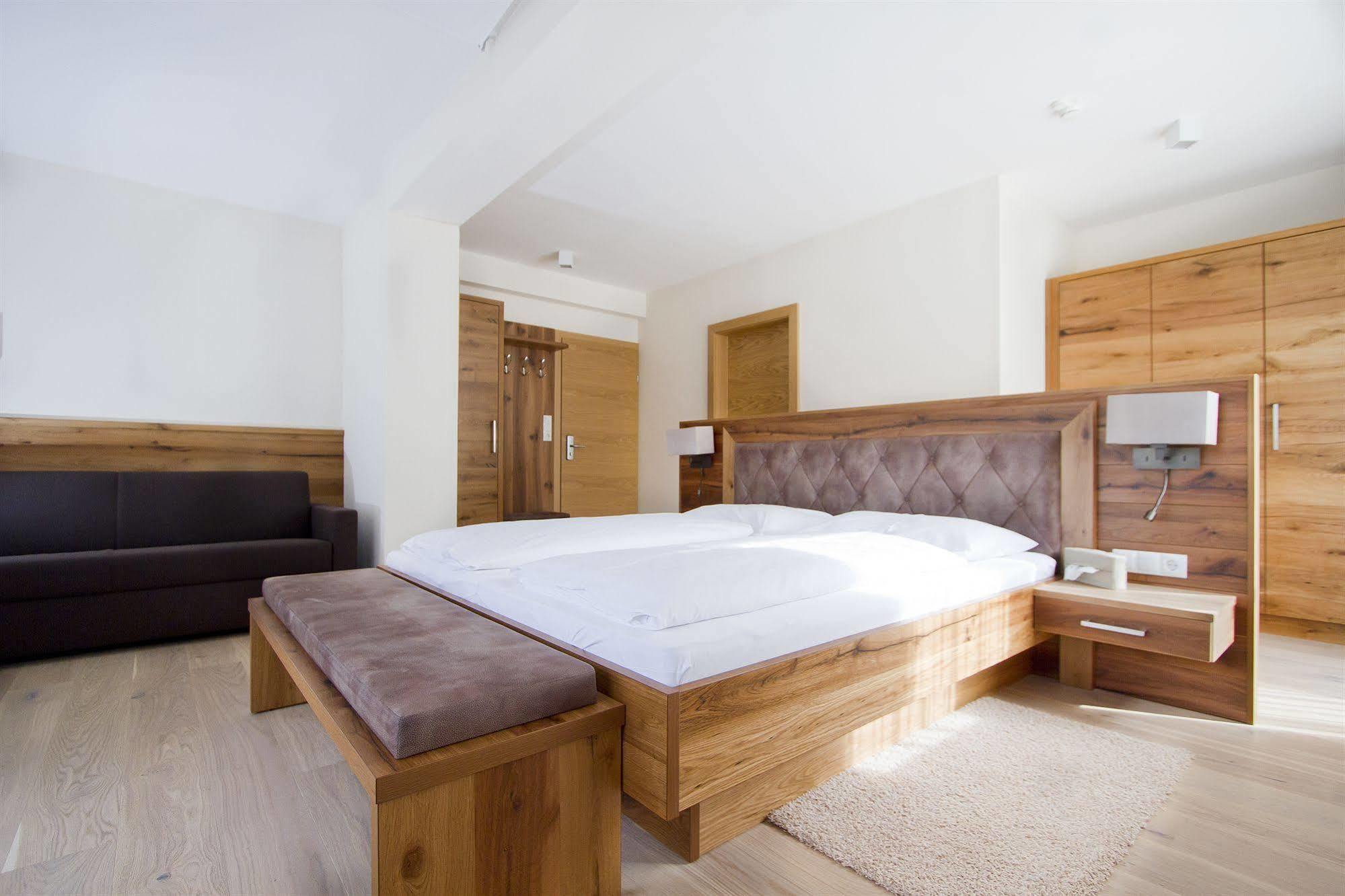 Hotel Zirngast Шладминг Экстерьер фото